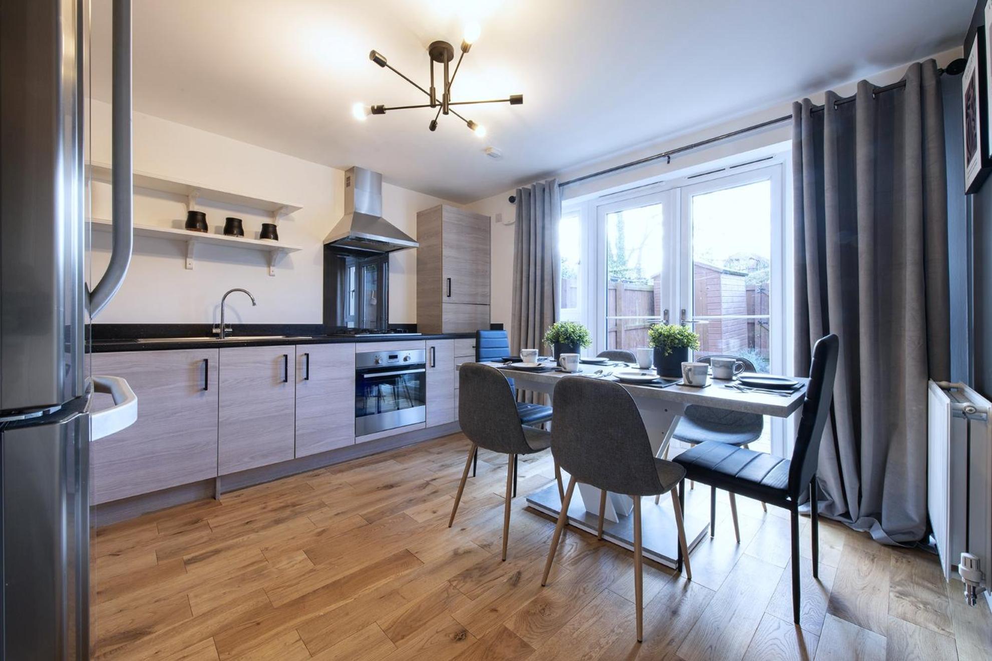 Edinburgh Luxury 4 Bedroom Townhouse With Free Parking Exterior photo