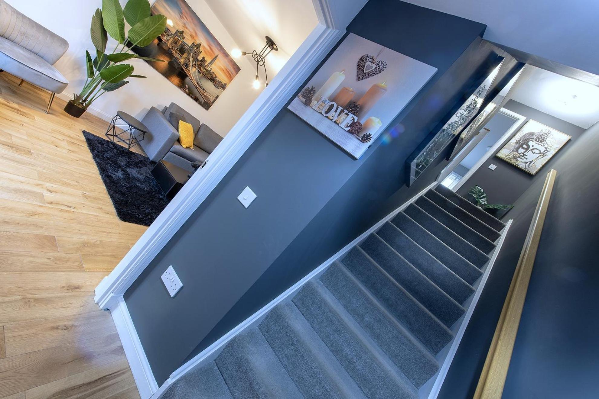 Edinburgh Luxury 4 Bedroom Townhouse With Free Parking Exterior photo